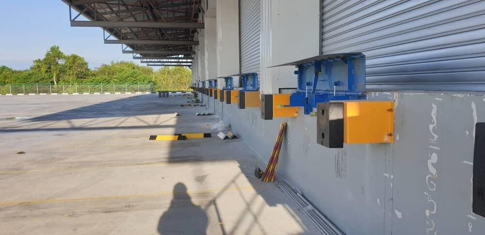Installing new stopper and push bar lorry at new warehouse, CJ Bio Paka